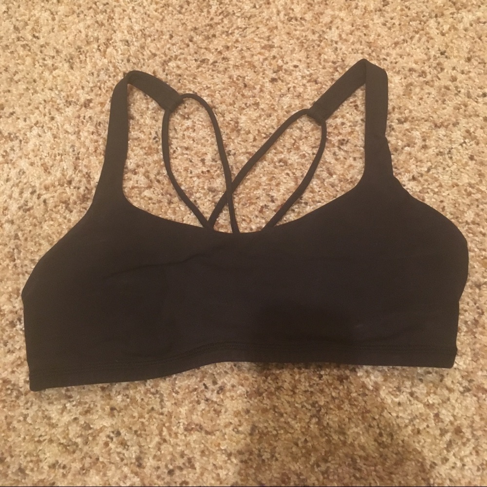 Lululemon Free to Be Bra